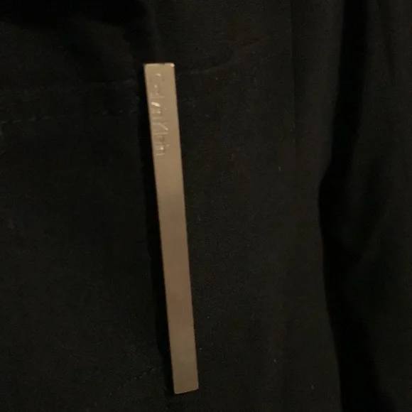 Black Calvin Klein blazer with gold clasp. Size 10. - Picture 4 of 6